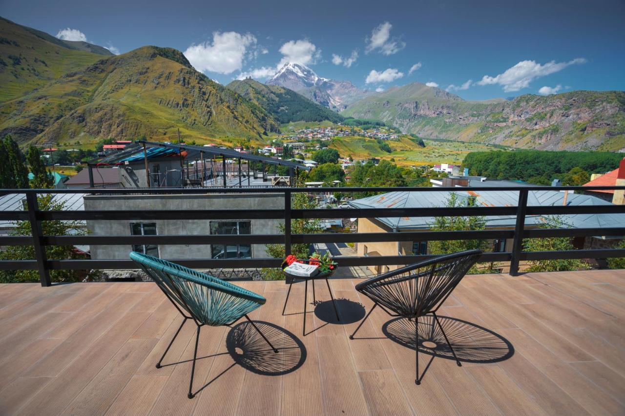 Hotel Inside Kazbegi Esterno foto