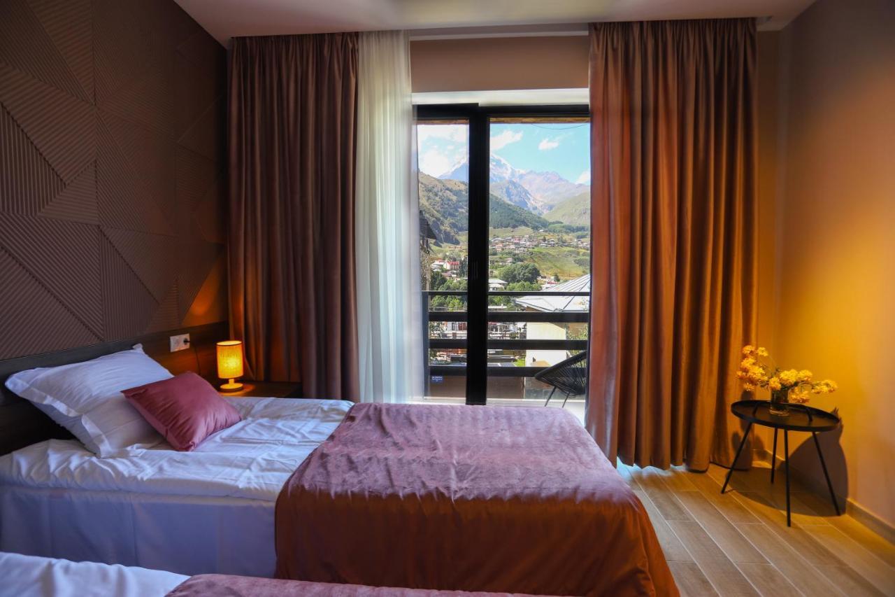Hotel Inside Kazbegi Esterno foto